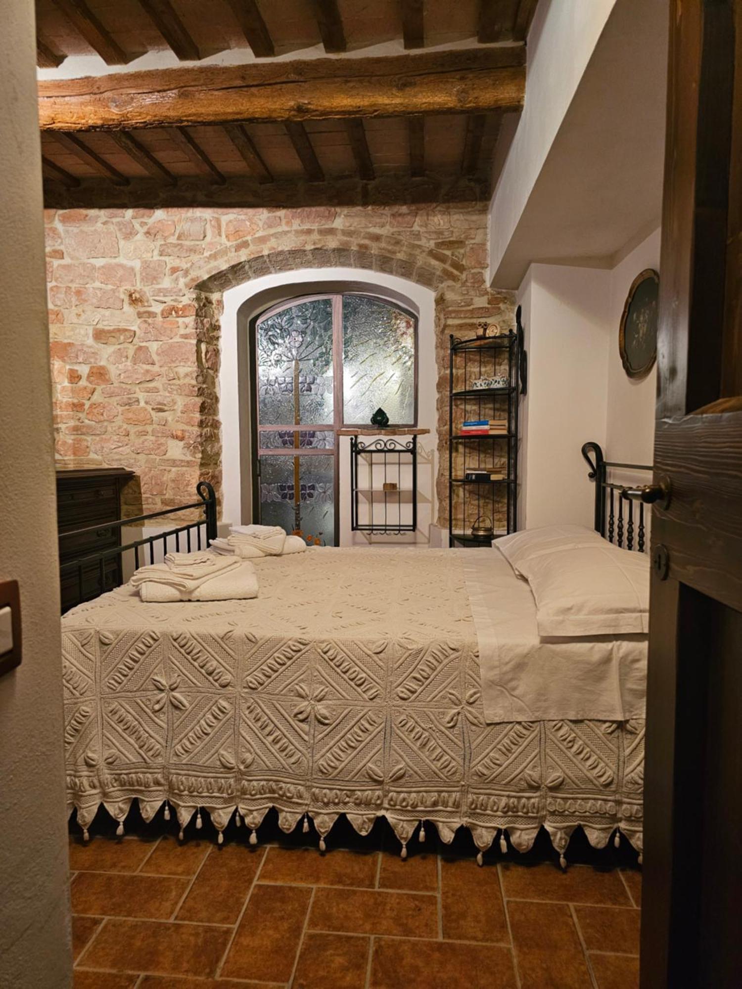 La Rosa Dei Venti - Country House Fossato di Vico Eksteriør billede